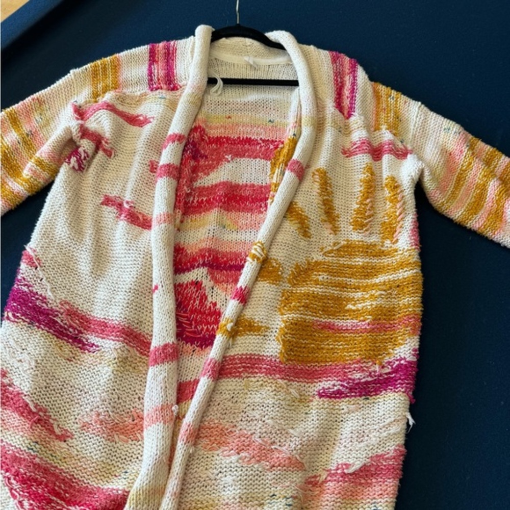 FABULOUS sweater by “daily PRACTICE “☀️ cute and comfy! Zoom in for all details